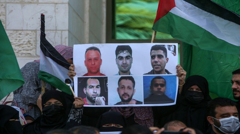 كريم يونس الأسرى موحدون أمام همجية الاحتلال وسنواصل طريق الحرية